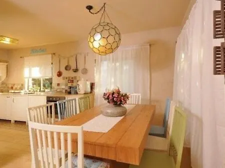 Umutlu Alacati فيلة