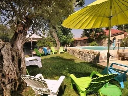 فيلة Umutlu Alacati *